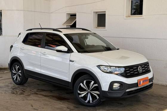 VOLKSWAGEN T-CROSS 1.0 200 TSI TOTAL FLEX COMFORTLINE AUTOMÁTICO VOLKSWAGEN T-CROSS 1.0 200 TSI TOTAL FLEX COMFORTLINE AUTOMÁTICO